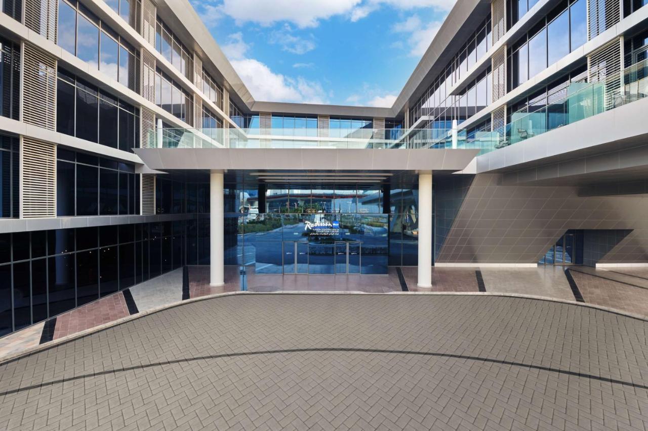 Radisson Blu Hotel Riyadh Convention And Exhibition Center Exterior photo The new building of the University of Patras